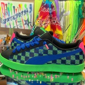 PUMA CLYDE PIT CREW NEW NEVER WORN